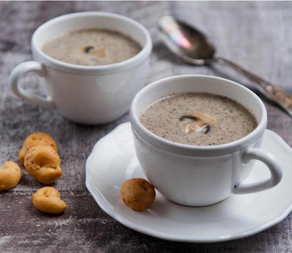 Mushroom soup with kashkavali cheese and small wholewheat rusks