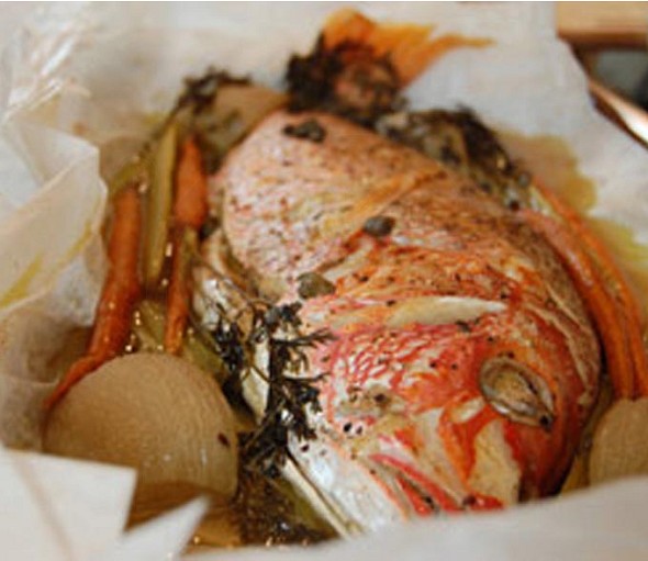 Psari ladokola (red snapper in parchment paper)